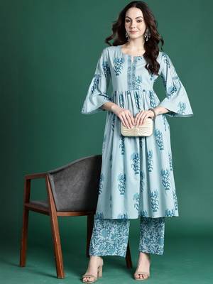 Women Floral Printed Empire Thread Work  Cotton Kurta with Palazzos 3
