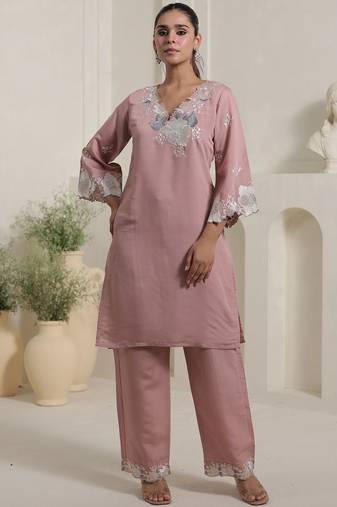 Women Floral Embroidered Straight Kurta with Palazzo