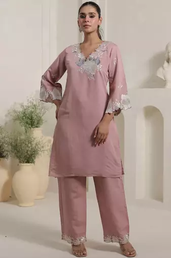 Women Floral Embroidered Straight Kurta with Palazzo
