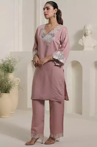 Women Floral Embroidered Straight Kurta with Palazzo