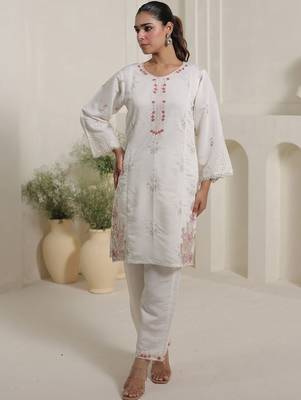 Women Floral Embroidered Kurta with Palazzos 1
