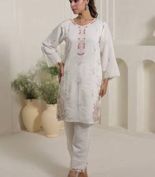 Women Floral Embroidered Kurta with Palazzos