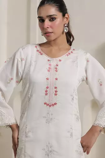 Women Floral Embroidered Kurta with Palazzos