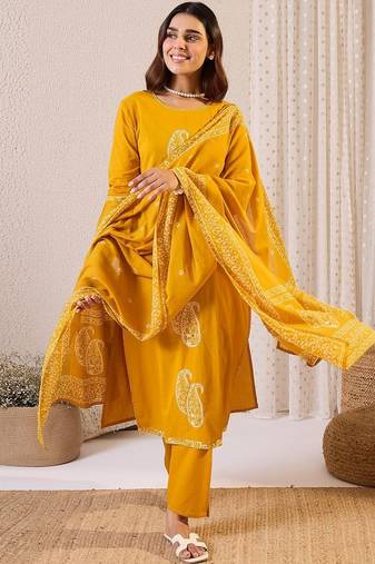 Women Paisley Printed  Cotton Kurta with Trouser & Dupatta
