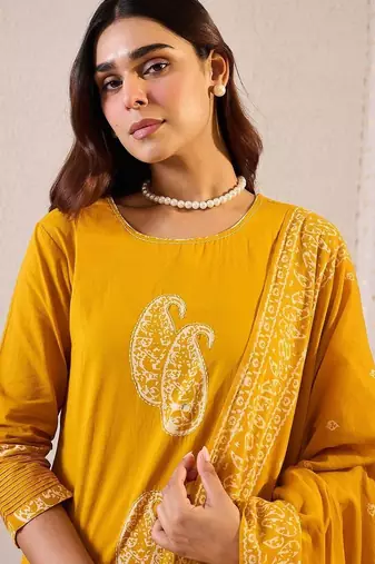 Women Paisley Printed Pure Cotton Kurta with Trouser & Dupatta