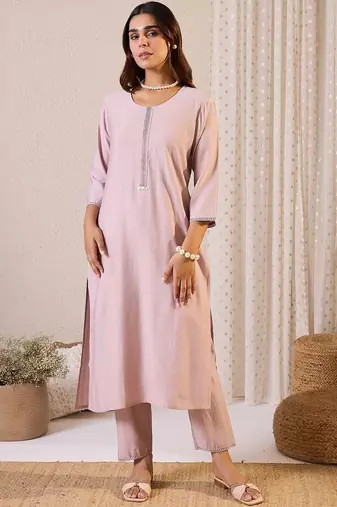 Women Solid Kurta with Trousers & Dupatta