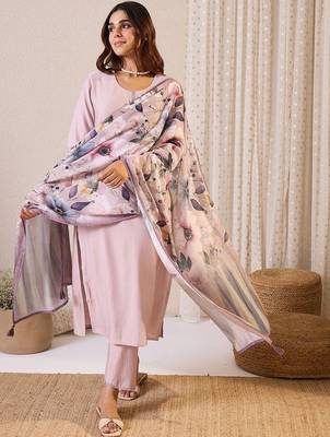Women Solid Kurta with Trousers & Dupatta 5