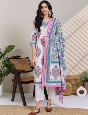 Women Floral Printed Regular Pure Cotton Kurta with Trousers & With Dupatta 1