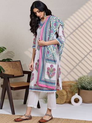 Women Floral Printed Regular Pure Cotton Kurta with Trousers & With Dupatta 3