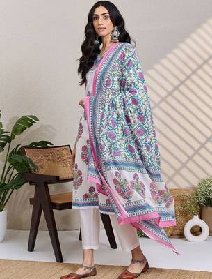 Women Floral Printed Regular Pure Cotton Kurta with Trousers & With Dupatta 5