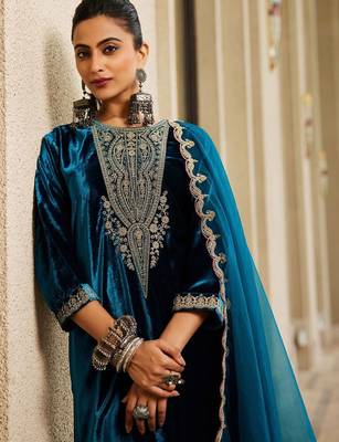 Women Ethnic Motifs Embroidered Regular Velvet Kurta with Trousers & Dupatta 2