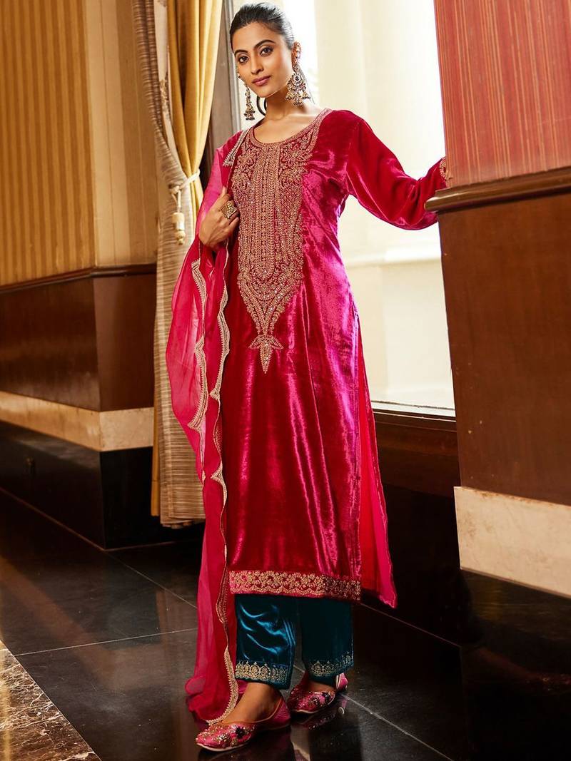 Women Ethnic Motifs Embroidered Sequinned Kurta & Trouser With Dupatta