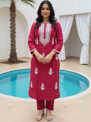Women Ethnic Motifs Embroidered Regular Thread Work Kurta with Trousers 1