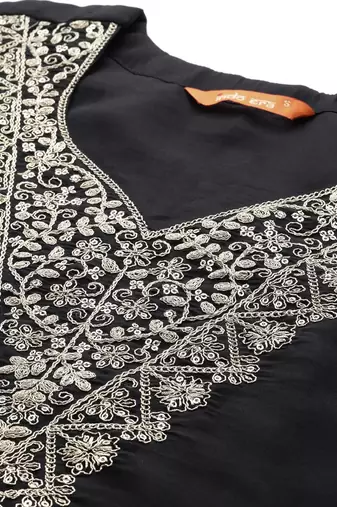 Ethnic Motifs Embroidered Sequinned Kurta With Trousers & Dupatta