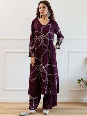 Women Floral Embroidered Regular Sequinned Kurta with Trousers 2