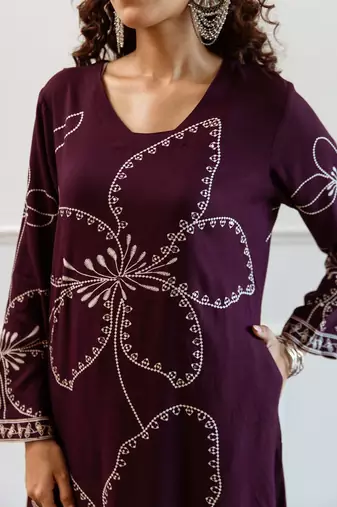 Women Floral Embroidered Regular Sequinned Kurta with Trousers