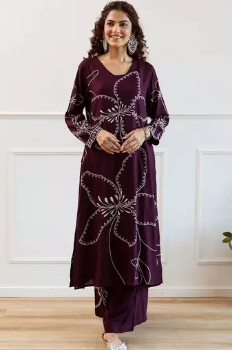 Women Floral Embroidered Regular Sequinned Kurta with Trousers