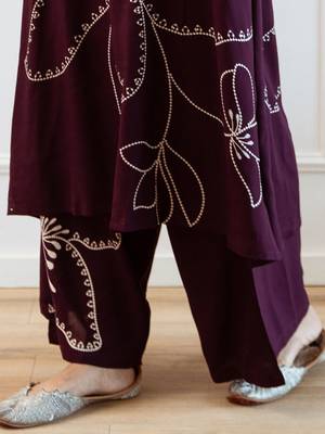 Women Floral Embroidered Regular Sequinned Kurta with Trousers 7