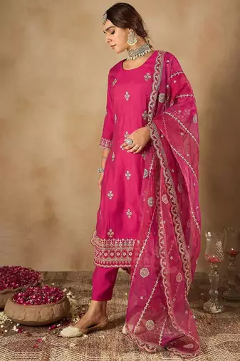 Women Floral Embroidered Regular Sequinned Kurta with Trousers & With Dupatta