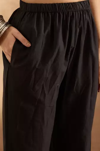 Women Floral Embroidered Regular Thread Work Pure Cotton Kurta with Trousers