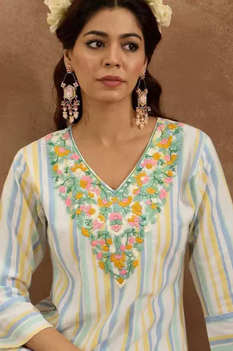 Women Floral Embroidered Regular Thread Work Pure Cotton Kurta with Trousers