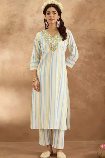 Women Floral Embroidered Regular Thread Work Pure Cotton Kurta with Trousers