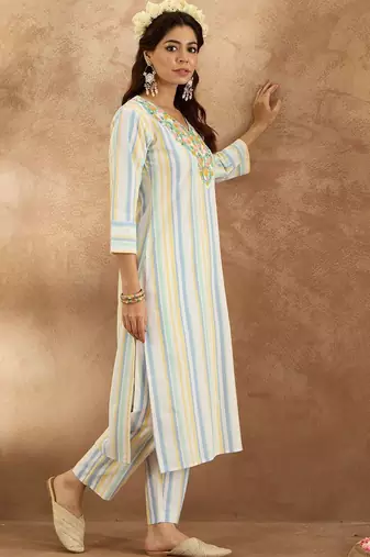 Women Floral Embroidered Regular Thread Work Pure Cotton Kurta with Trousers