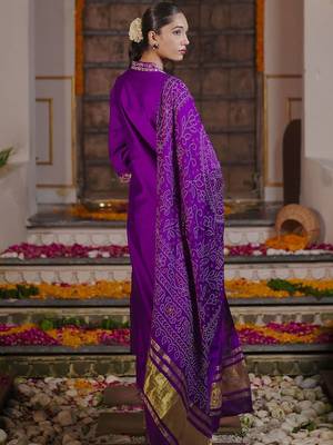 Floral Embroidered Thread Work Liva Straight Kurta With Trousers & Dupatta 4