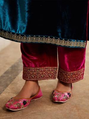 Women Ethnic Motifs Embroidered Regular Sequinned Velvet Kurta with Trousers & With Dupatta 6