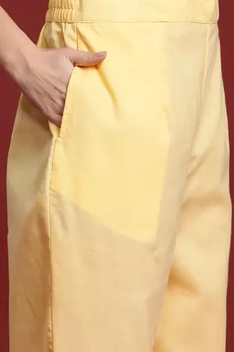Women Embroidered Regular Thread Work Pure Cotton Kurta with Trousers & With Dupatta