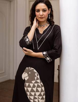Quirky Printed Straight Kurta With Trousers 2