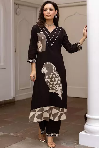 Quirky Printed Straight Kurta With Trousers