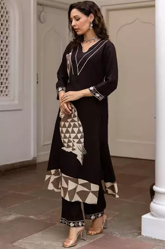 Quirky Printed Straight Kurta With Trousers