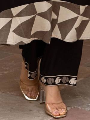 Quirky Printed Straight Kurta With Trousers 7