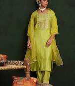 Women Embroidered Regular Liva Kurta with Trousers & With Dupatta