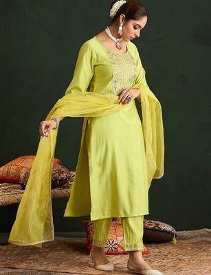 Women Embroidered Regular Liva Kurta with Trousers & With Dupatta 5