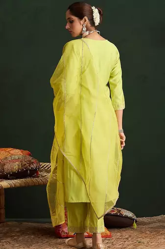 Women Embroidered Regular Liva Kurta with Trousers & With Dupatta