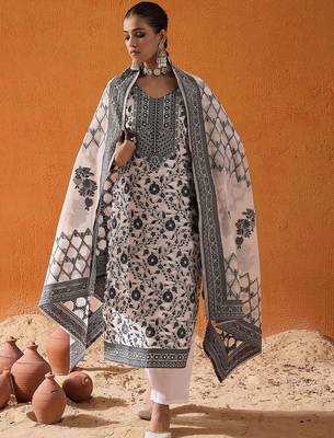 White Ethnic Motifs Woven Design Straight Kurta with Trousers & Dupatta 1