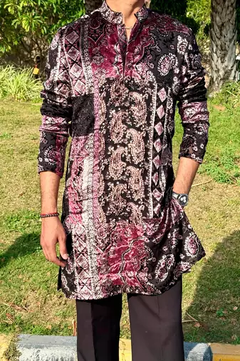 Black and wine paisley printed premium velvet partywear kurta for men