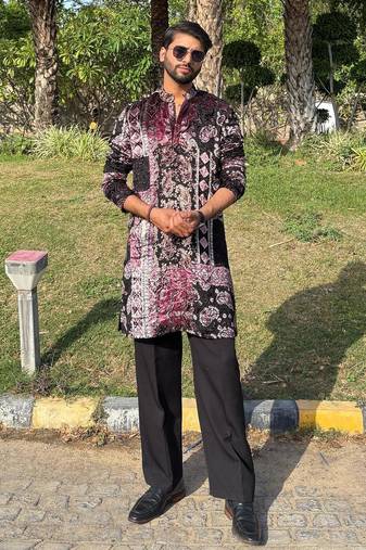 Black and wine paisley printed premium velvet partywear kurta for men