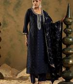 Floral Embroidered Straightf Kurta with Trousers & Dupatta