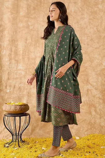 Floral Printed A-Line Sequinned Kurta with Trousers & Dupatta