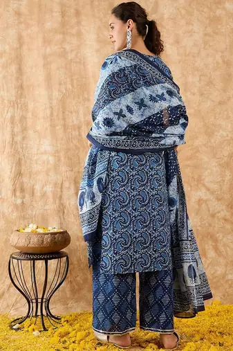 Paisley Printed Straight Kurta with Palazzos & Dupatta