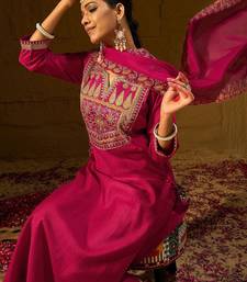 Ethnic Motifs Embroidered Sequinned Liva Straight Kurta With Trousers & Dupatta