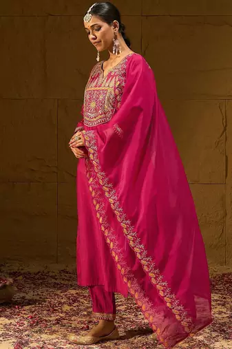 Ethnic Motifs Embroidered Sequinned Liva Straight Kurta With Trousers & Dupatta