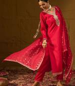 Ethnic Motifs Embroidered V-Neck Straight Kurta With Trousers & Dupatta