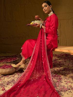 Ethnic Motifs Embroidered V-Neck Straight Kurta With Trousers & Dupatta 3