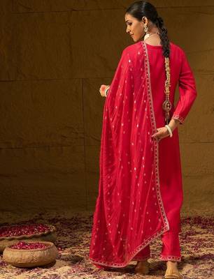 Ethnic Motifs Embroidered V-Neck Straight Kurta With Trousers & Dupatta 4