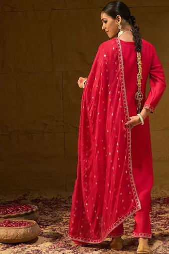 Ethnic Motifs Embroidered V-Neck Straight Kurta With Trousers & Dupatta