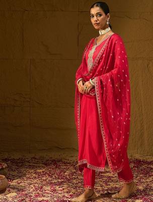Ethnic Motifs Embroidered V-Neck Straight Kurta With Trousers & Dupatta 5